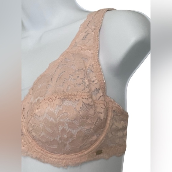 Jessica Simpson Lace Underwire Bra in Pink. Size 36C. NWT. - Picture 2 of 10